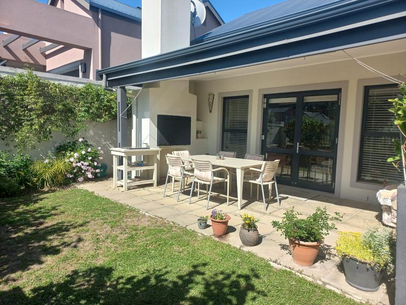 3 Bedroom Property for Sale in Somerset West Western Cape